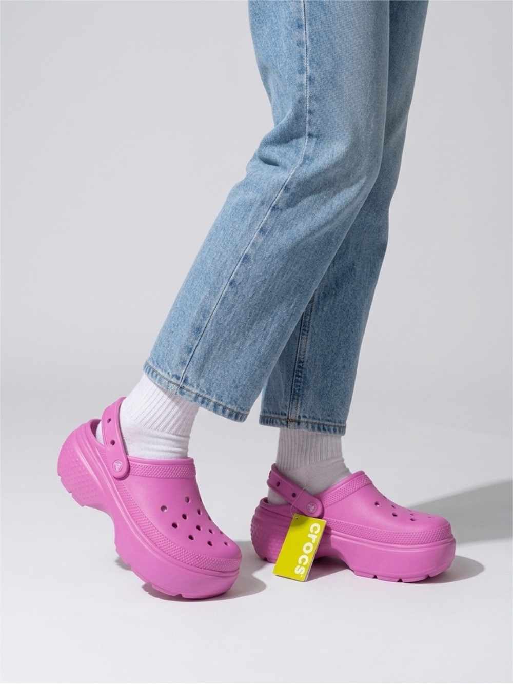 CROCS Women’s Platform Clog in Bright Pink-Size 9-New with Tags